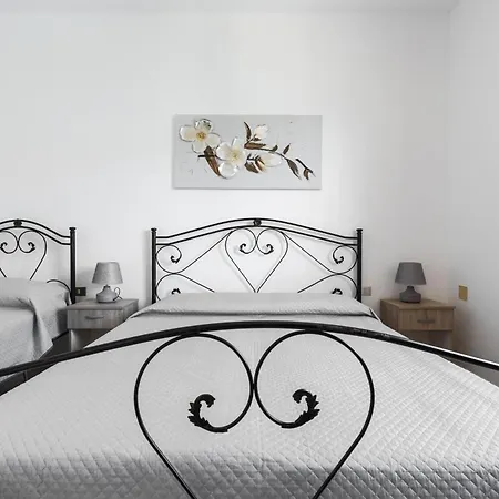 Stella Castiglione By Barbarhouse